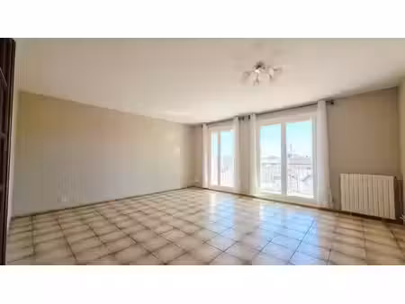 appartement 105m² 5 pieces 4 chambres balcon garage