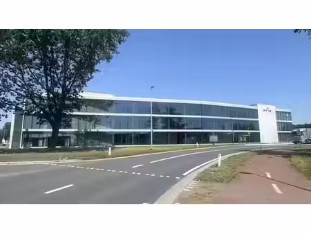 energiezuinige kantoren te huur in office park aan e17 te lokeren