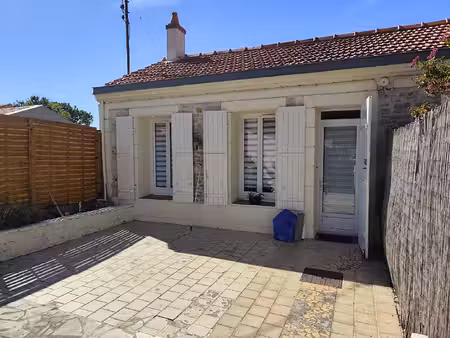 vente maison 2 pièces  42.00m²  rochefort