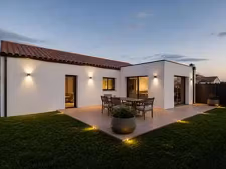 vente maison à sainte-pazanne (44680) : à vendre / 91m² sainte-pazanne