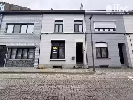 rustig gelegen woning met 4 slaapkamers en 2 badkamers
