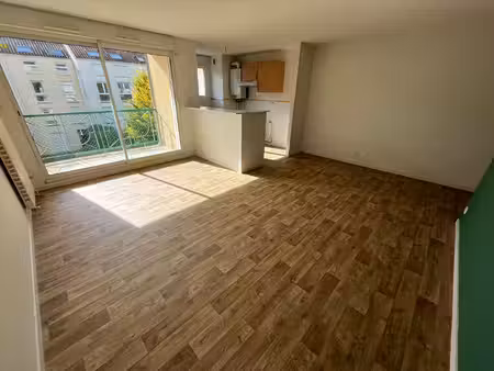appartement 3 pièces 57 m² à louer poitiers 86000 ? | era immobilier