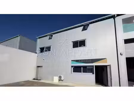 location locaux professionnels 0 pièces 235 m² à afa (20167)  2 550 €