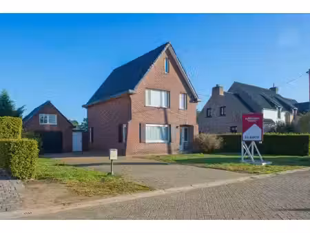 vrijstaande woning met 3 slaapkamers en ruime garage op 555 m² in meerhout