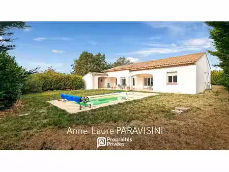villasavary propriété de près de 4 ha : maison de plain-pied avec piscine  hangar et bâtim