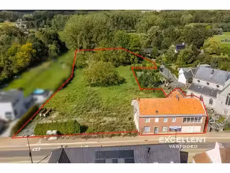 woning met commerciële ruimte op uitzonderlijk perceel