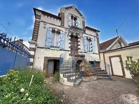maison de 121 m² à sens