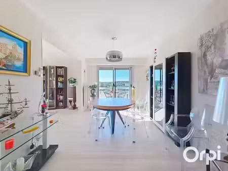 appartement d’exception rénové – vue panoramique - garage - stationnement -