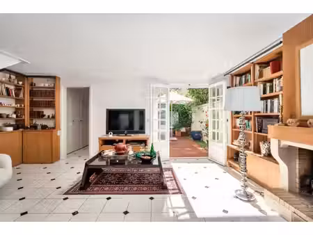 boulogne-billancourt  île-de-france  france with id 2887446103