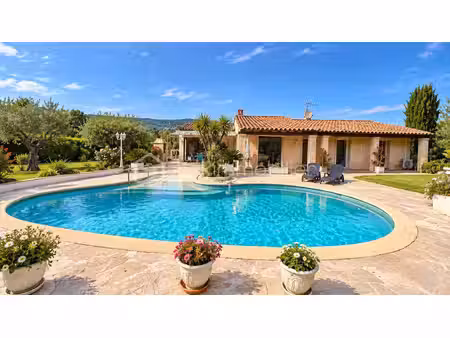 maison provençale de 177 m² à peymeinade