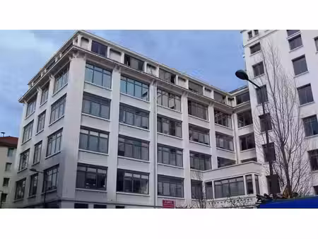 location bureau villeurbanne 189 m²