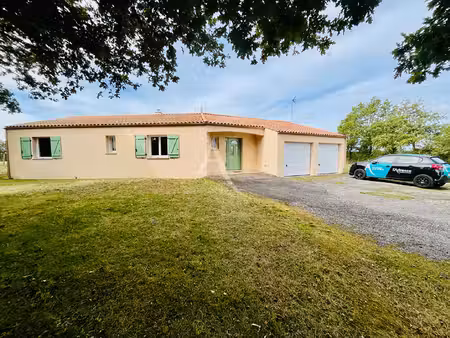 vente maison 4 pièces  119.00m²  sainte