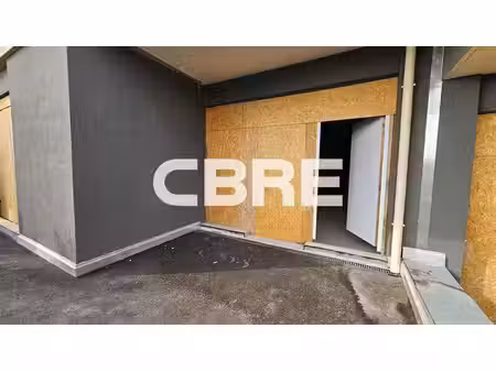 vente commerce st laurent du var 133 m²
