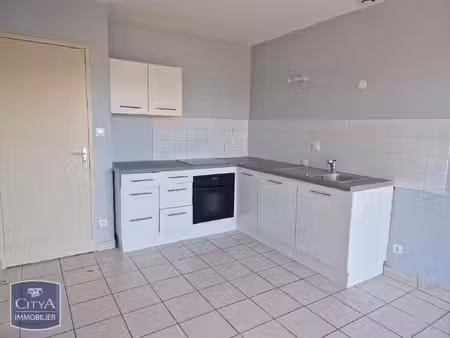 maison à louer 4 pièces 98.21 m² - saint-léger-sur-roanne (42) - 820€