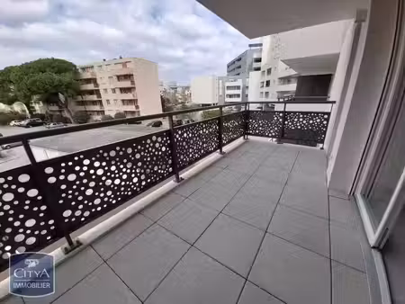 appartement à louer 2 pièces 41.6 m² - nîmes (30) - 648€