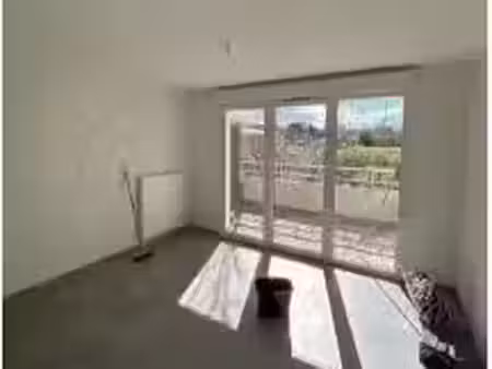 appartement à louer 2 pièces 39.77 m² - bassens (33) - 531€