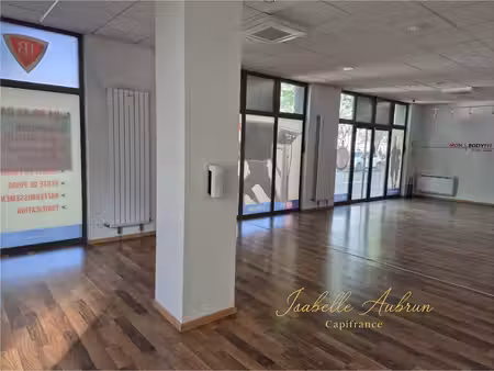 location commerce grenoble 38100 123m²