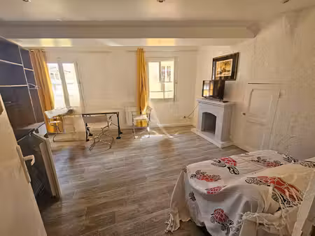 charmant studio meublé 23.22 m2