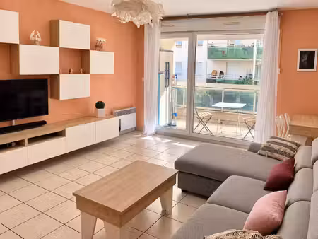 a louer 2p meuble - st laurent du var