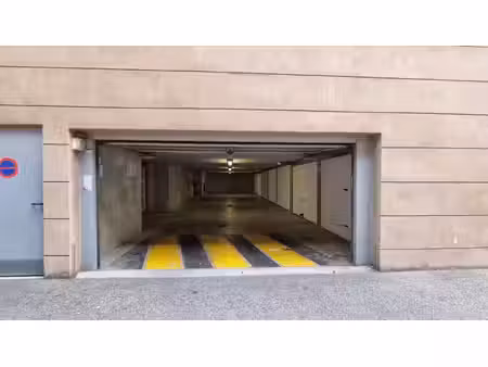 garage fermé - vernier
