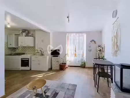 vente appartement 2 pièces 52 m² à annonay (07100)  56 000 €