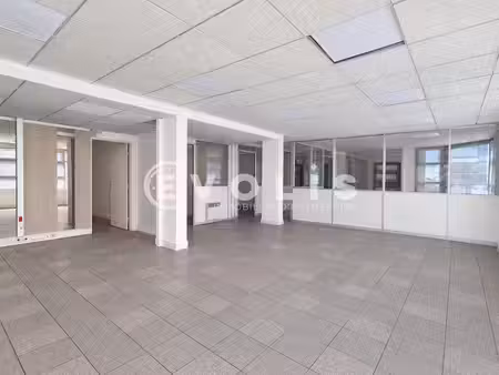 location bureaux ivry sur seine 94200 171m²