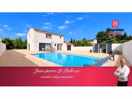 saint-mitre-les-remparts maison contemporaine de 145 m² avec piscine