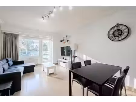 appartement te koop in oostende met 1 slaapkamer