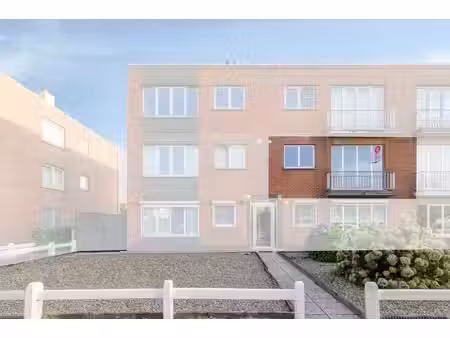 appartement te koop in sint-kruis met 2 slaapkamers
