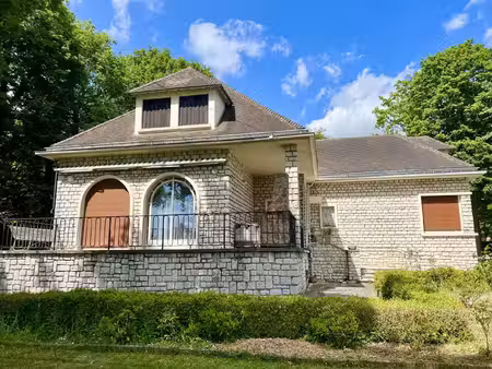 vente maison 7 pièces 227 m2 à villiers-saint-frédéric