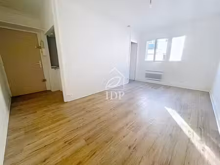 studio à louer – 519 85 € / mois