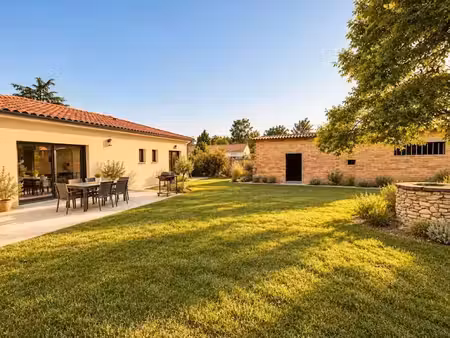 location meublée maison 4 pièces 108.9 m² à coufouleux (81800)  1 266 €