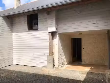 location maison 4 pièces 74 m² à saint-just-sur-dive (49260)  522 €