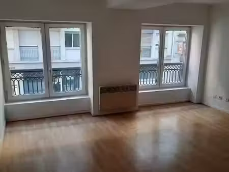 location locaux professionnels 20 m² à lyon 3ème (69003)  488 €