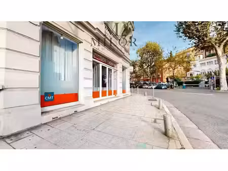 location locaux professionnels 2 pièces 51.05 m² à nice (06000)  1 722 €