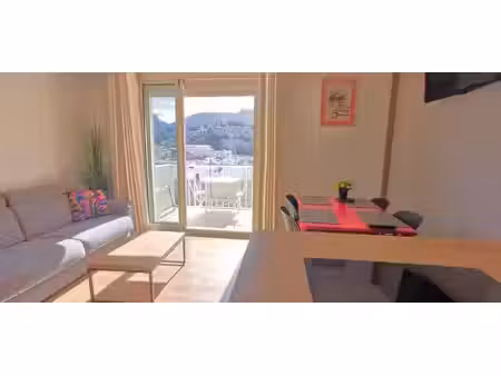 location appartement 2 pièces 31m2 cassis 13260 - 1200 € - surface privée