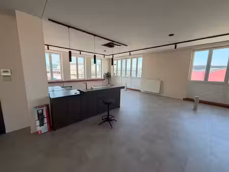 te huur: kantoorgebouw steenborgerweert 18