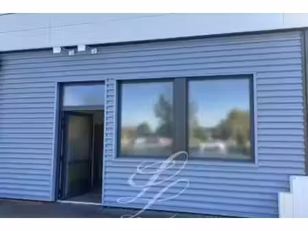 location - local d'activite 234 m