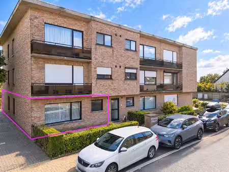 appartement te koop in kapellen met 3 slaapkamers