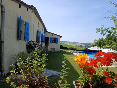 propriété de 4 chambres avec maison d'amis  piscine  grange et vues panoramiques