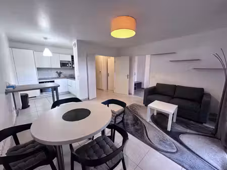 location appartement 2 pièces 46m² emerainville 77184