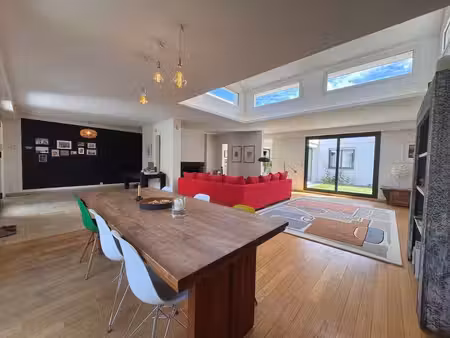 maison de luxe de 9 pièces en location à noisy-le-grand  île-de-france