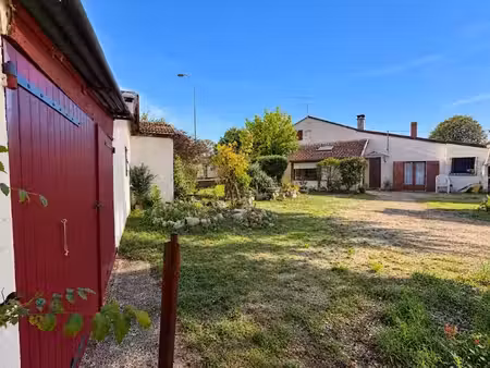 vente maison 4 pièces 130 m² à saint-médard-en-jalles (33160)  339 500 €
