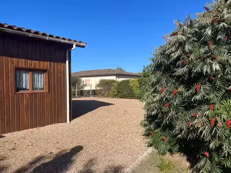terrain 800 m2 constructible sur vayres