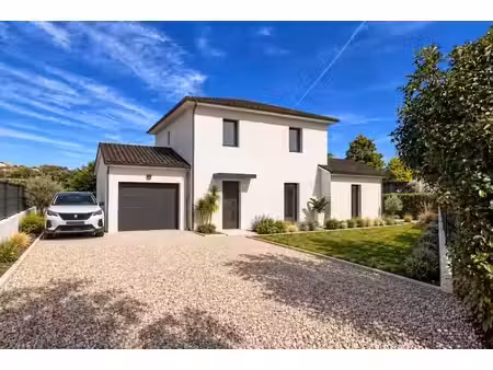 vente maison neuve 4 pièces 105 m² à neuville-les-dames (01400)  345 000 €