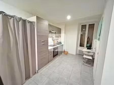 studio meublé moderne à bagnols-sur-cèze