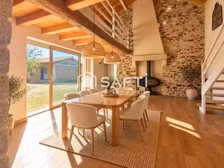 vente maison 8 pièces 167 m² à montaigu-vendée (85600)  349 000 €