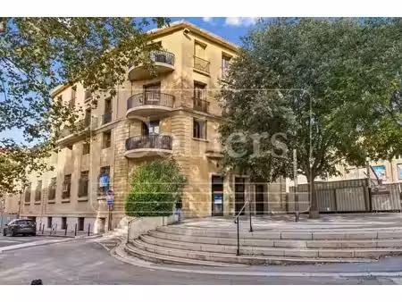 location bureaux 123m² à 447m²