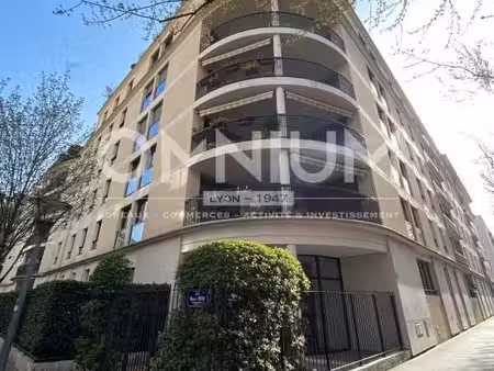location bureaux lyon 69003 209m²