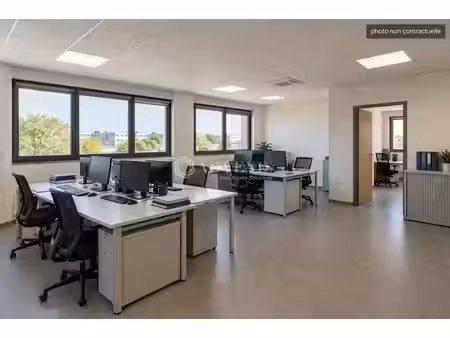 location bureaux nimes 30000 94m²